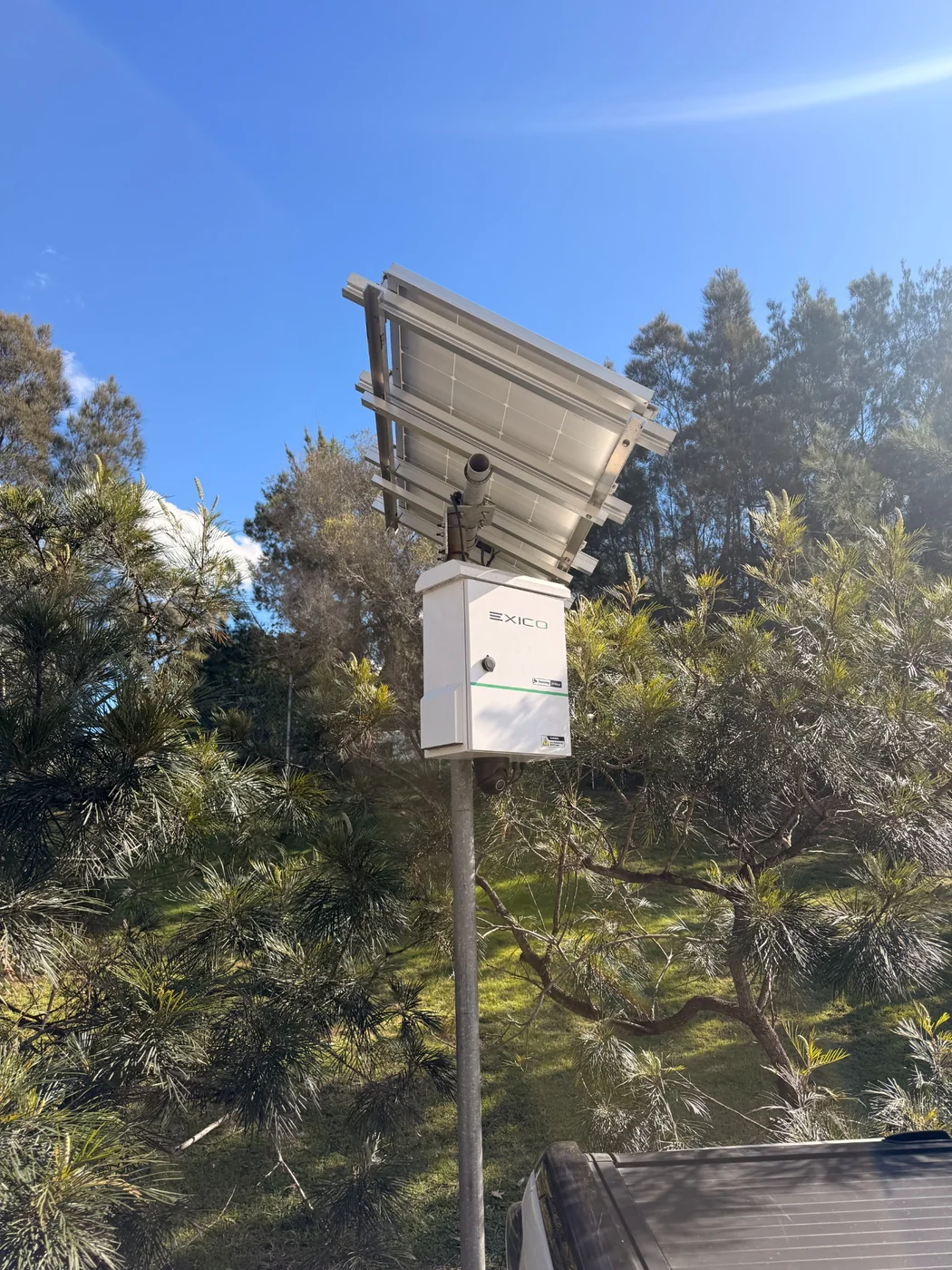 Solar powered remote surveillance installation